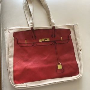 NWT Thursday Friday carves tote